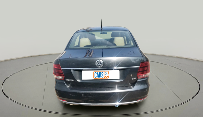 2017 Volkswagen Vento 1.2 TSI HIGHLINE PLUS AT, Petrol, Automatic, 82,199 km, exterior