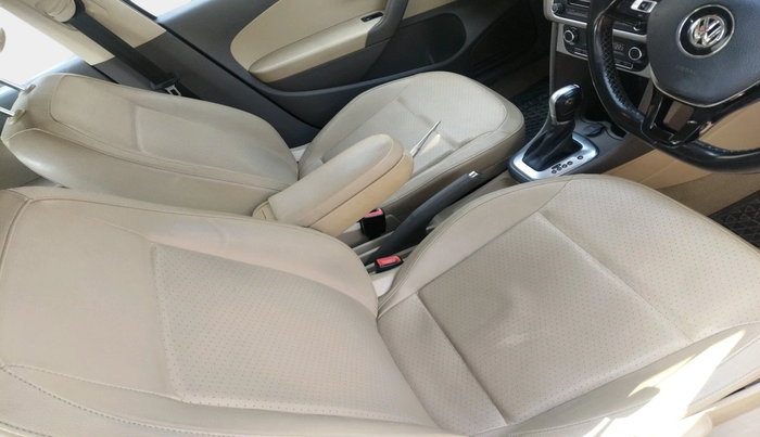 2017 Volkswagen Vento 1.2 TSI HIGHLINE PLUS AT, Petrol, Automatic, 82,199 km, interior