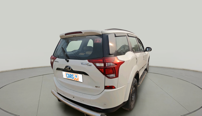 2018 Mahindra XUV500 W7, Diesel, Manual, 99,568 km, exterior