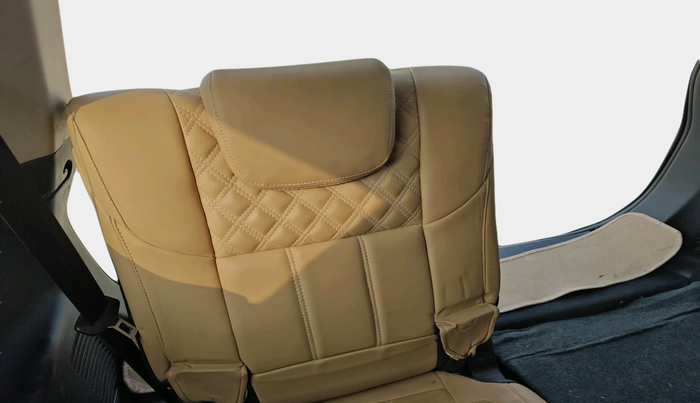 2018 Mahindra XUV500 W7, Diesel, Manual, 99,568 km, interior