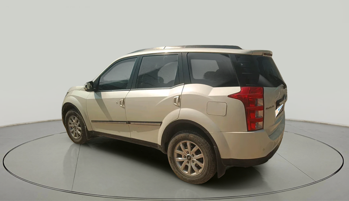 2016 Mahindra XUV500 W8, Diesel, Manual, 1,17,853 km, exterior