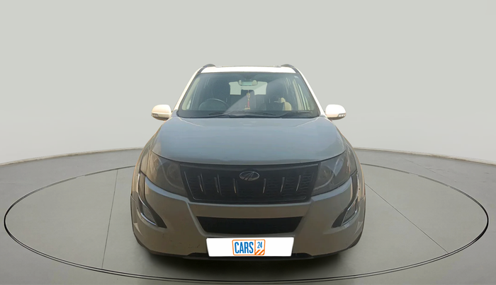 2016 Mahindra XUV500 W8, Diesel, Manual, 1,17,853 km, exterior