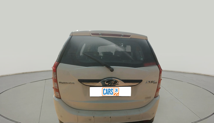 2016 Mahindra XUV500 W8, Diesel, Manual, 1,17,853 km, exterior