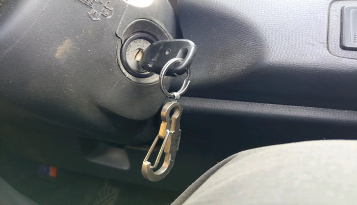 2011 Maruti Swift VDI, Diesel, Manual, 1,16,839 km, interior