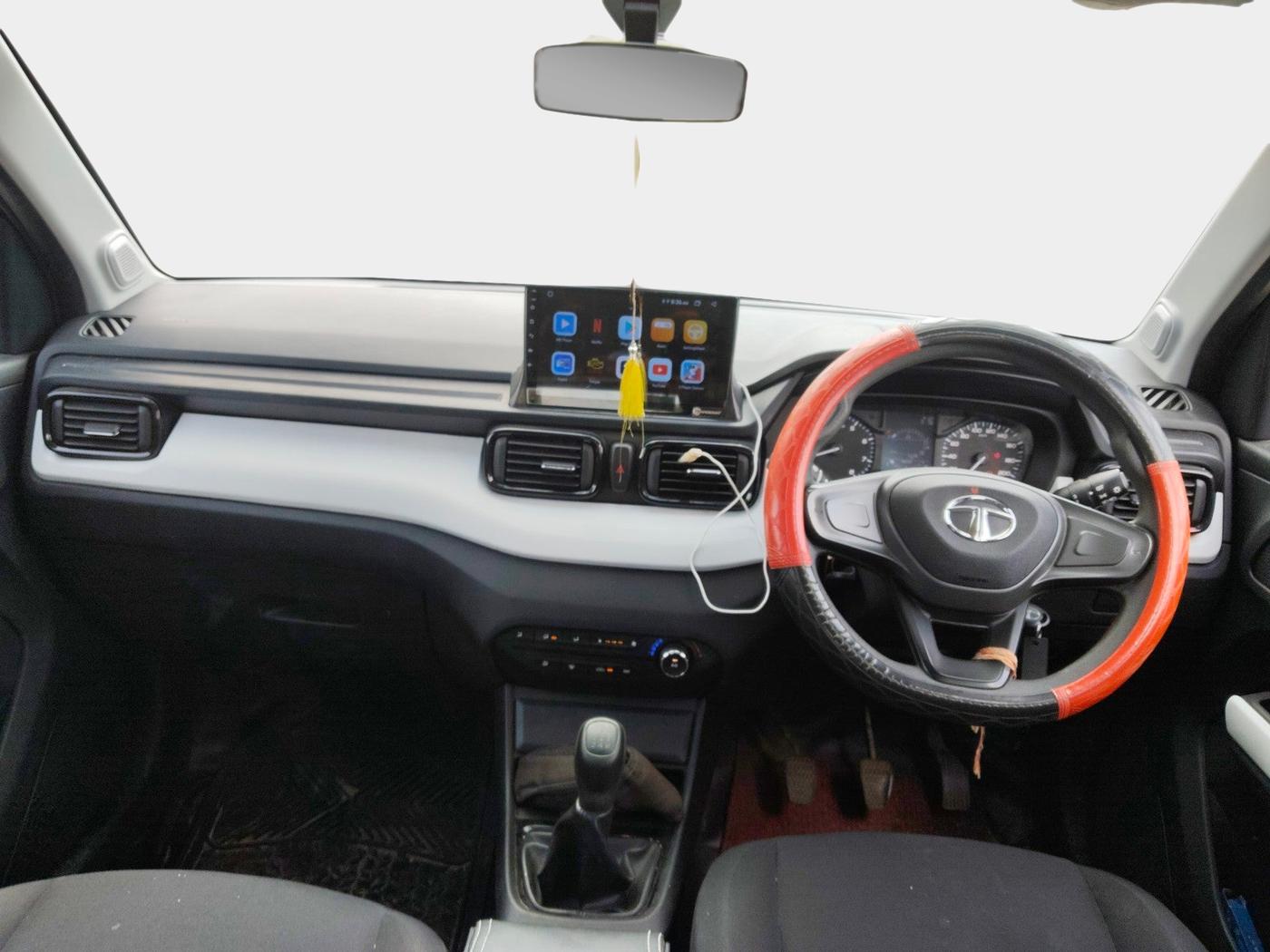 2023 Tata PUNCH PURE MT, Petrol, Manual, 19,056 km, interior