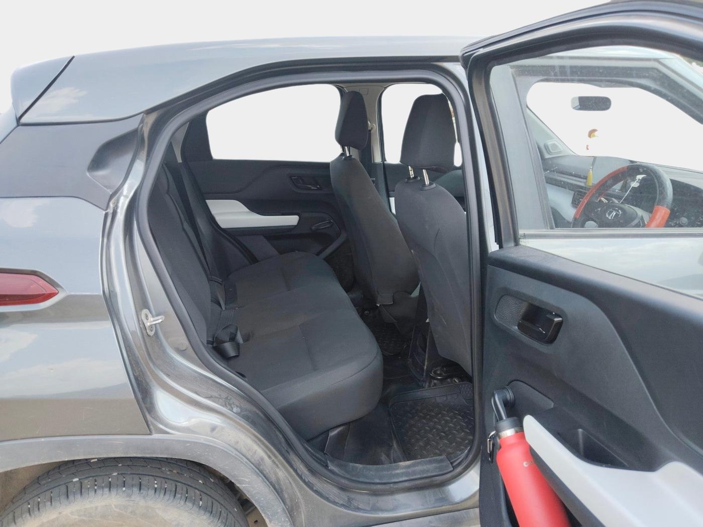 2023 Tata PUNCH PURE MT, Petrol, Manual, 19,056 km, interior