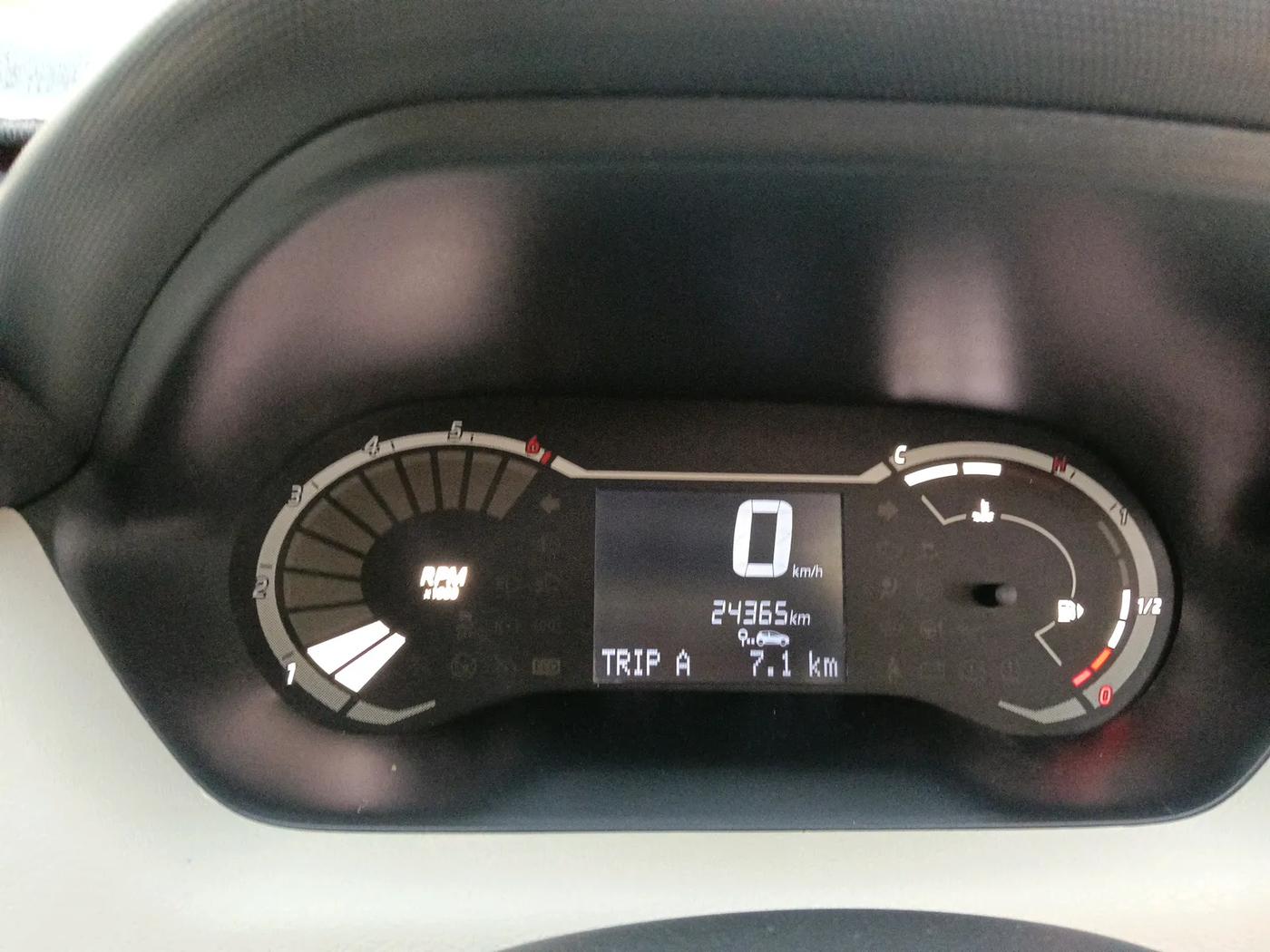 2023 Nissan MAGNITE XE, Petrol, Manual, 24,365 km, interior