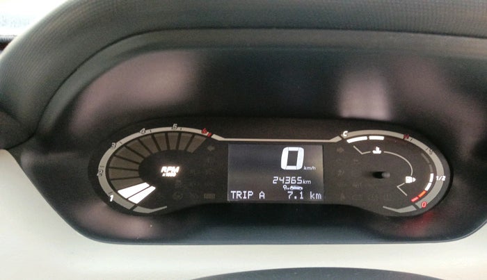 2023 Nissan MAGNITE XE, Petrol, Manual, 24,365 km, interior
