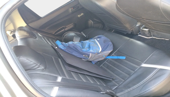 2020 Maruti Swift LXI, Petrol, Manual, 17,277 km, interior