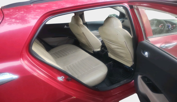 2017 Hyundai Grand i10 SPORTZ (O) 1.2 KAPPA VTVT, Petrol, Manual, 94,105 km, interior