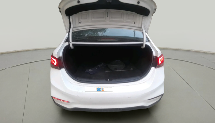 2018 Hyundai Verna 1.6 VTVT SX, Petrol, Manual, 1,19,307 km, exterior