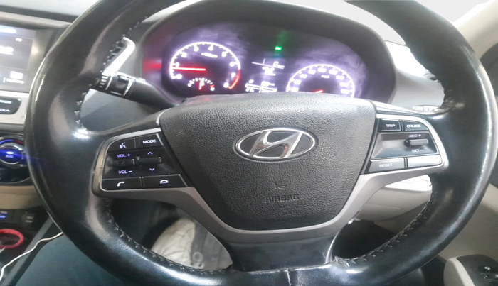 2018 Hyundai Verna 1.6 VTVT SX, Petrol, Manual, 1,19,307 km, interior