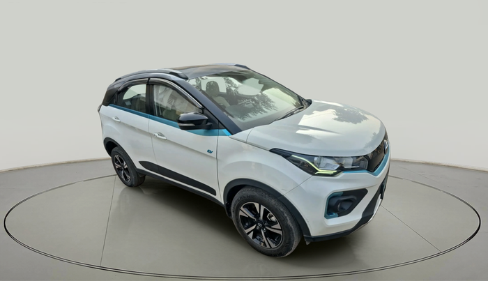 2023 Tata NEXON EV XZ Plus Lux Jet, Electric, Automatic, 58,658 km, exterior