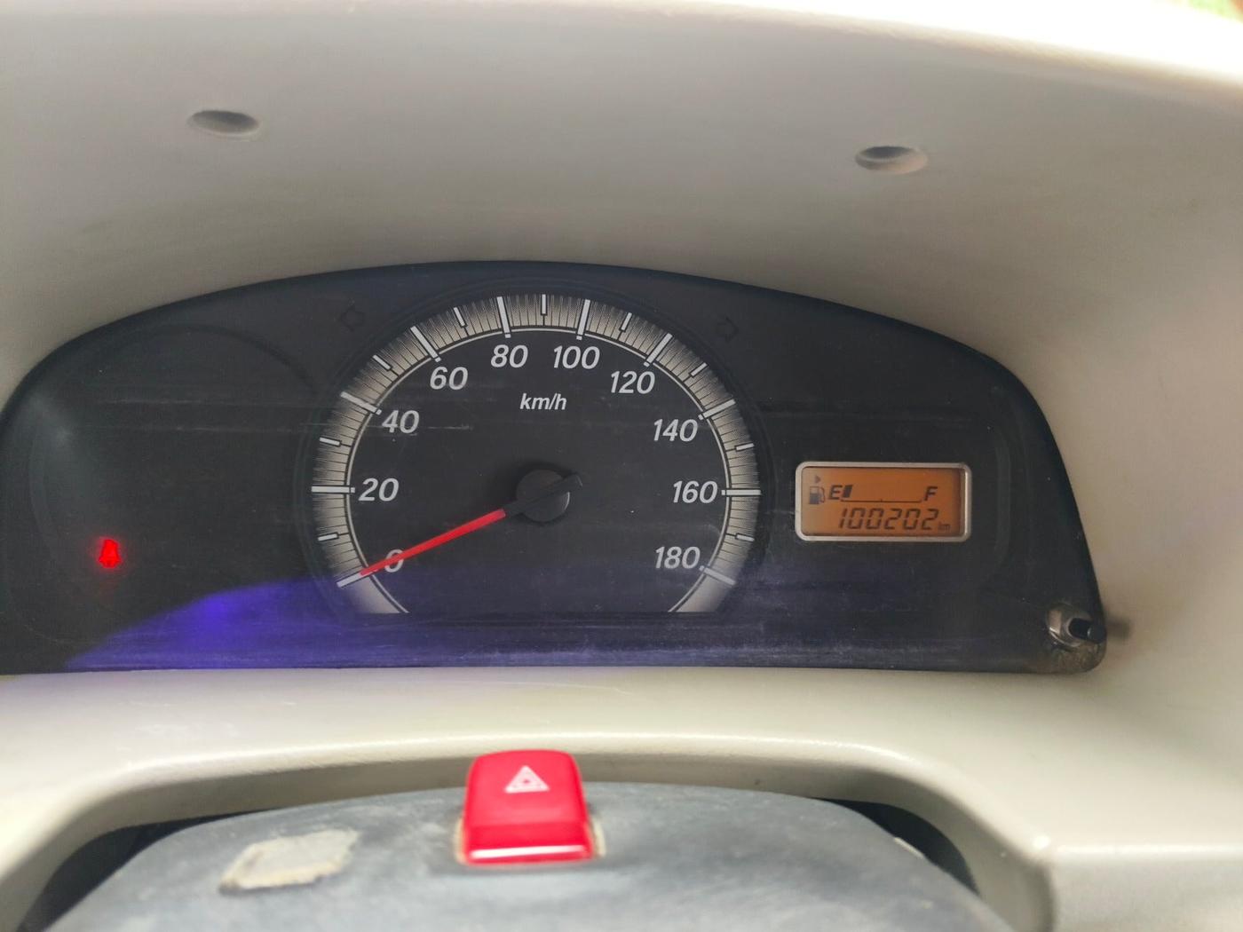 2020 Maruti Eeco 5 STR WITH A/C+HTR, Petrol, Manual, 1,00,202 km, interior