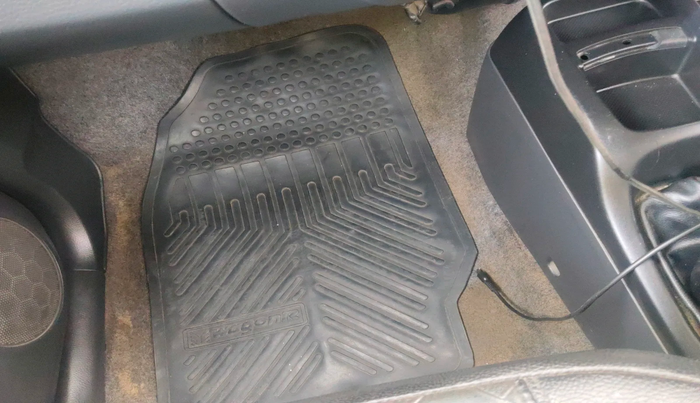 2010 Maruti Wagon R 1.0 VXI, Petrol, Manual, 52,054 km, interior