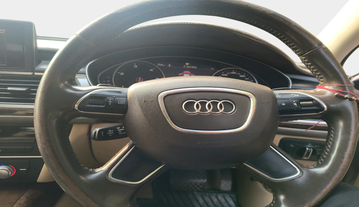 2013 Audi A6 2.0 TDI TECHNOLOGY, Diesel, Automatic, 1,18,735 km, interior