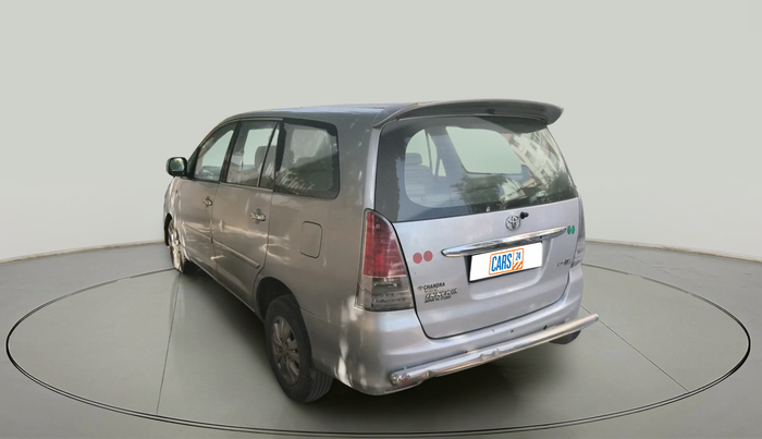 2011 Toyota Innova V 2.5 8 STR, Diesel, Manual, 2,31,219 km, exterior