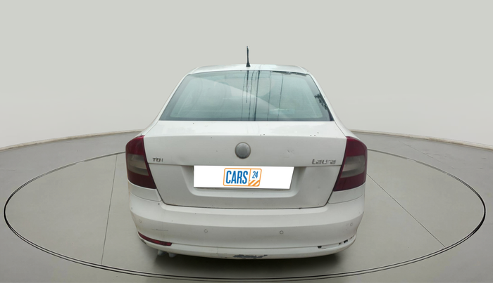 2010 Skoda Laura AMBIENTE 2.0 TDI CR MT, Diesel, Manual, 1,80,649 km, exterior