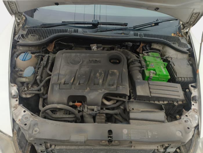 2010 Skoda Laura AMBIENTE 2.0 TDI CR MT, Diesel, Manual, 1,80,649 km, exterior