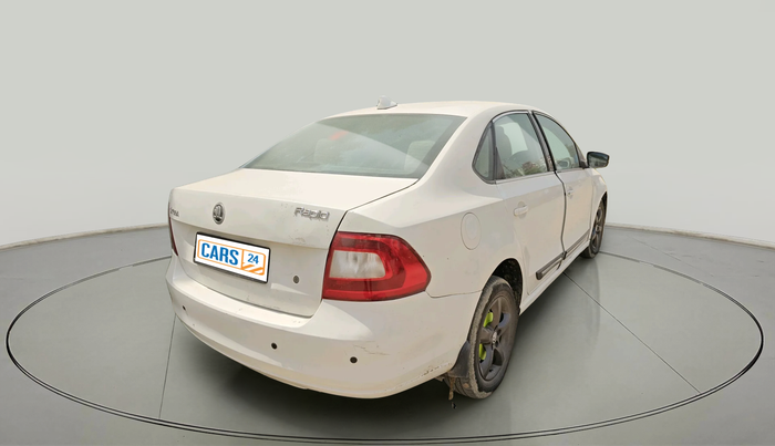 2013 Skoda Rapid ELEGANCE 1.6 TDI CR MT, Diesel, Manual, 1,59,519 km, exterior