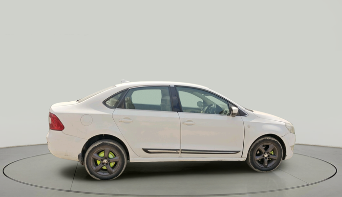 2013 Skoda Rapid ELEGANCE 1.6 TDI CR MT, Diesel, Manual, 1,59,519 km, exterior