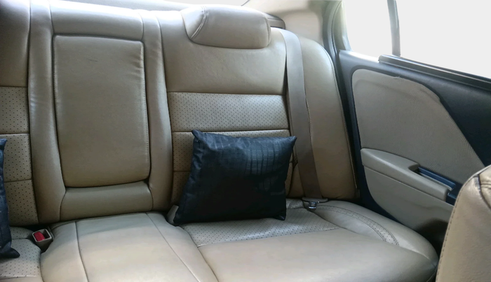 2015 Honda City 1.5L I-DTEC SV, Diesel, Manual, 1,31,443 km, interior