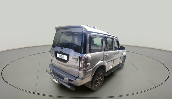 2016 Mahindra Scorpio S6 PLUS, Diesel, Manual, 1,65,886 km, exterior