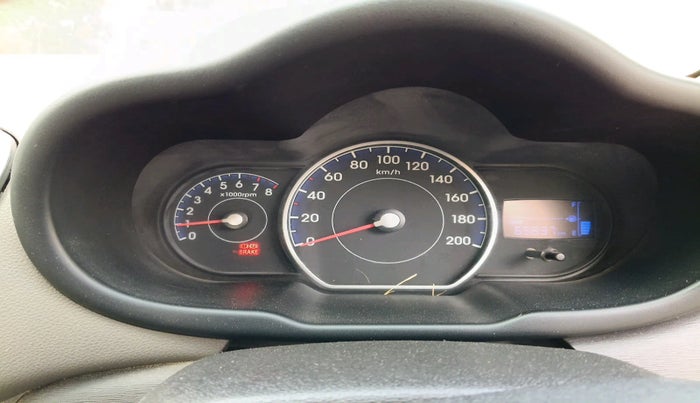 2013 Hyundai i10 MAGNA 1.2, Petrol, Manual, 65,837 km, interior