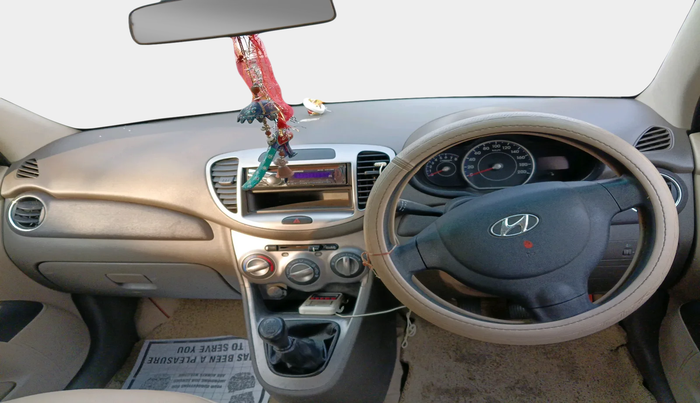 2013 Hyundai i10 MAGNA 1.2, Petrol, Manual, 65,837 km, interior