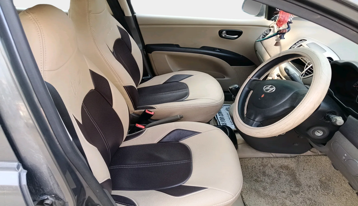 2013 Hyundai i10 MAGNA 1.2, Petrol, Manual, 65,837 km, interior