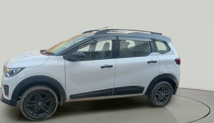 2022 Renault TRIBER RXZ, Petrol, Manual, 24,164 km, exterior