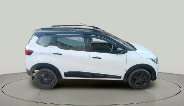 2022 Renault TRIBER RXZ, Petrol, Manual, 24,164 km, exterior