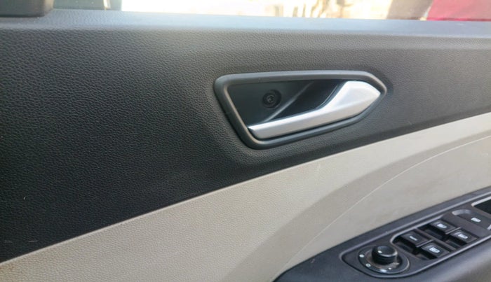 2022 Renault TRIBER RXZ, Petrol, Manual, 24,164 km, interior