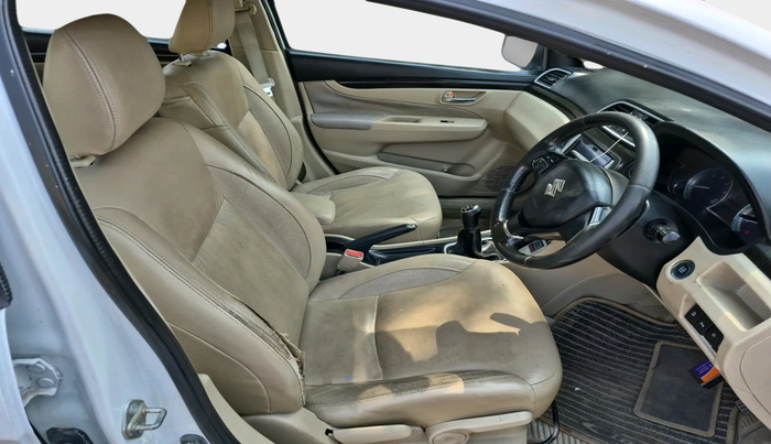 2016 Maruti Ciaz ZDI+ SHVS, Diesel, Manual, 2,22,813 km, interior