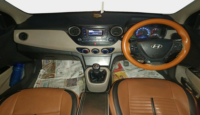 2014 Hyundai Xcent S (O) 1.2, Petrol, Manual, 1,54,709 km, interior