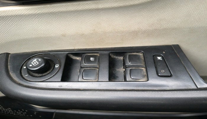 2022 Tata ALTROZ XT PETROL, Petrol, Manual, 77,433 km, interior