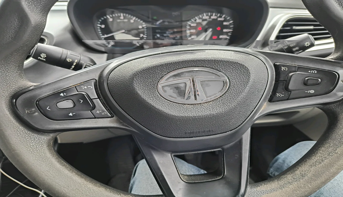 2022 Tata ALTROZ XT PETROL, Petrol, Manual, 77,433 km, interior
