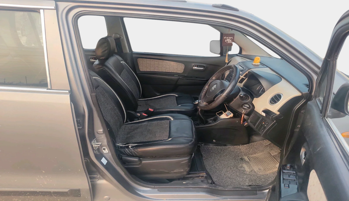 2017 Maruti Wagon R 1.0 VXI, Petrol, Manual, 54,908 km, interior