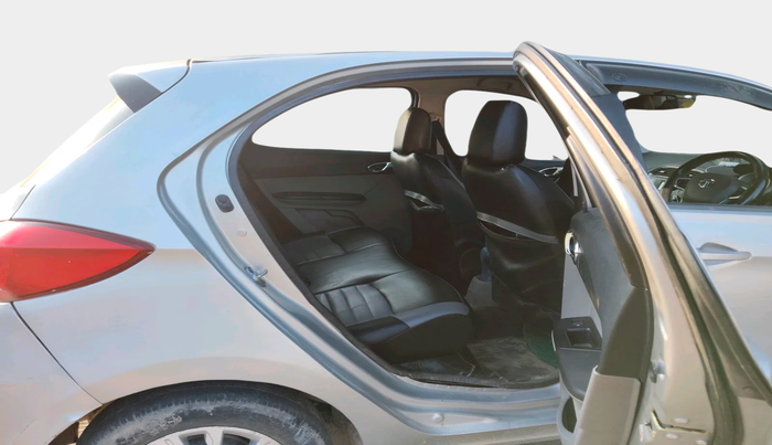 2017 Tata Tiago XZ DIESEL, Diesel, Manual, 1,50,902 km, interior