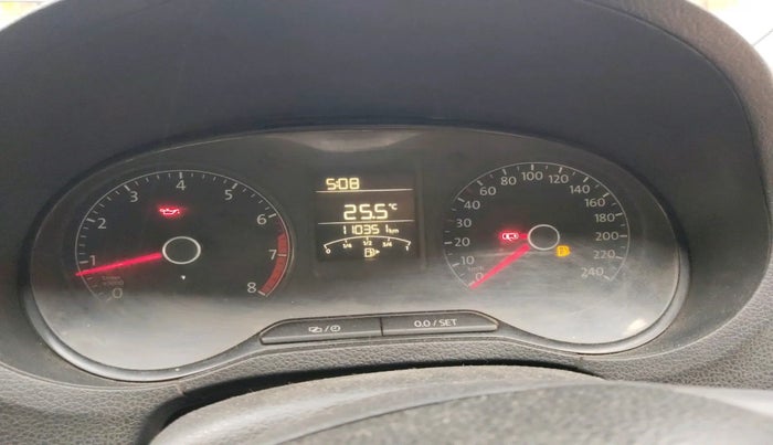 2018 Volkswagen Ameo TRENDLINE 1.0L, Petrol, Manual, 1,10,351 km, interior