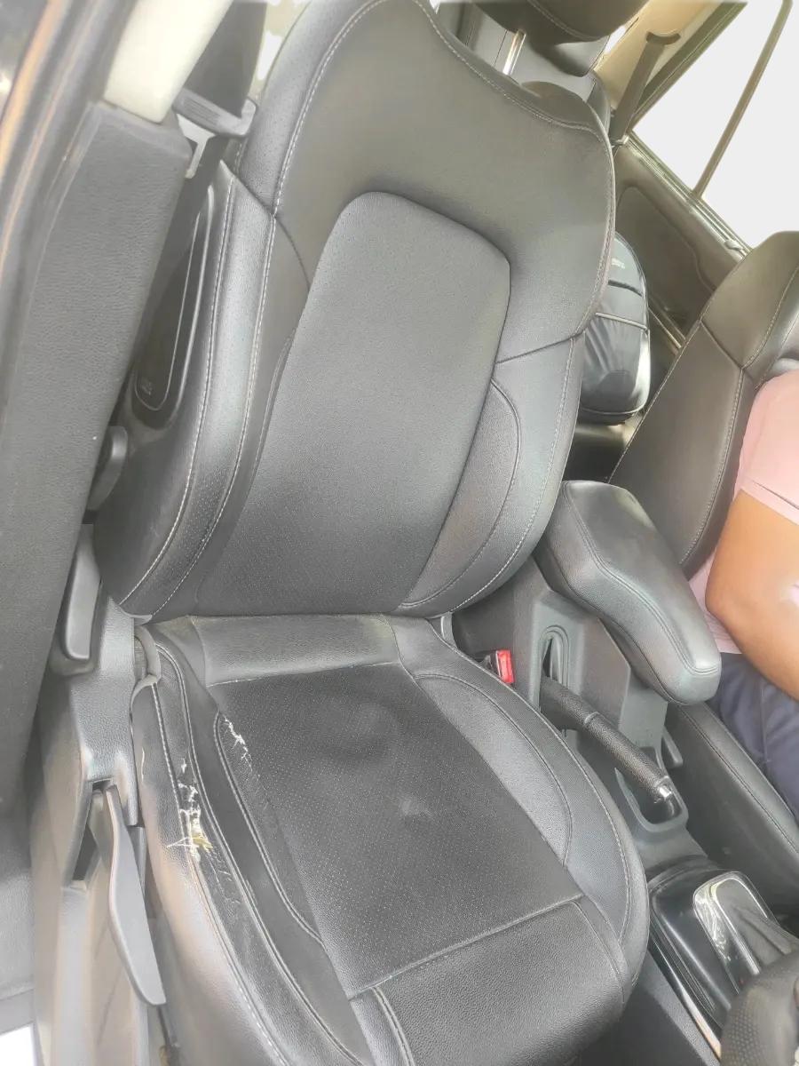 2017 Tata Hexa XTA 4X2 7 STR, Diesel, Automatic, 1,36,584 km, interior