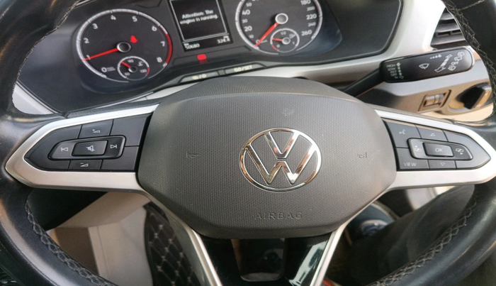 2022 Volkswagen TAIGUN HIGHLINE 1.0 TSI MT, Petrol, Manual, 50,680 km, interior