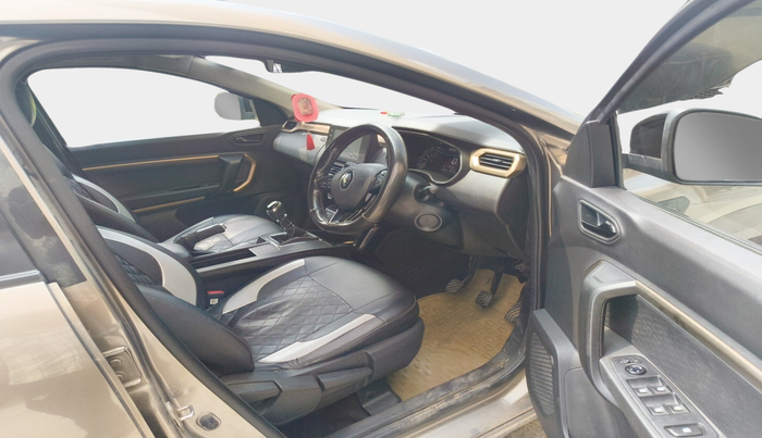 2021 Renault Kiger RXT MT, Petrol, Manual, 52,880 km, interior