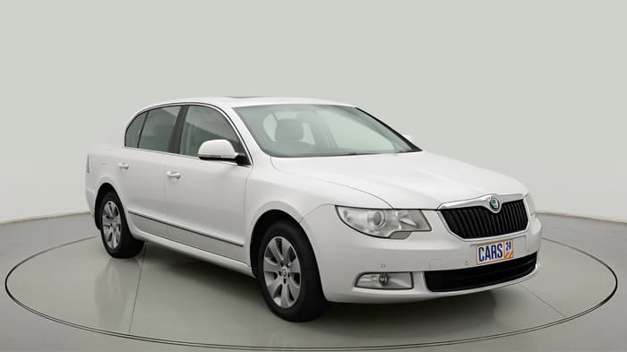 2013 Skoda Superb ELEGANCE 2.0 TDI CR AT, Diesel, Automatic, 1,35,928 km, exterior