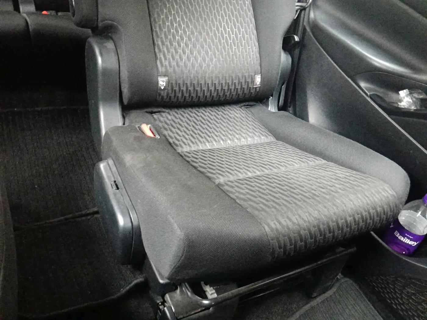 2016 Toyota Innova Crysta 2.8 GX AT 7 STR, Diesel, Automatic, 1,84,533 km, interior