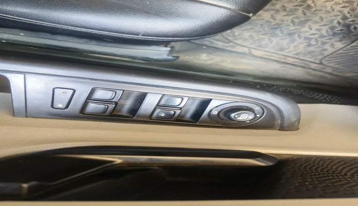 2021 Tata ALTROZ XM PLUS PETROL, Petrol, Manual, 43,408 km, interior