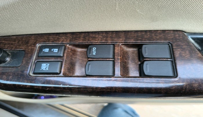 2014 Maruti Swift Dzire VDI, Diesel, Manual, 2,09,632 km, interior