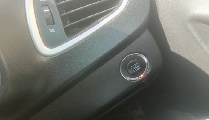 2016 Maruti Baleno ZETA PETROL 1.2, Petrol, Manual, 70,404 km, interior