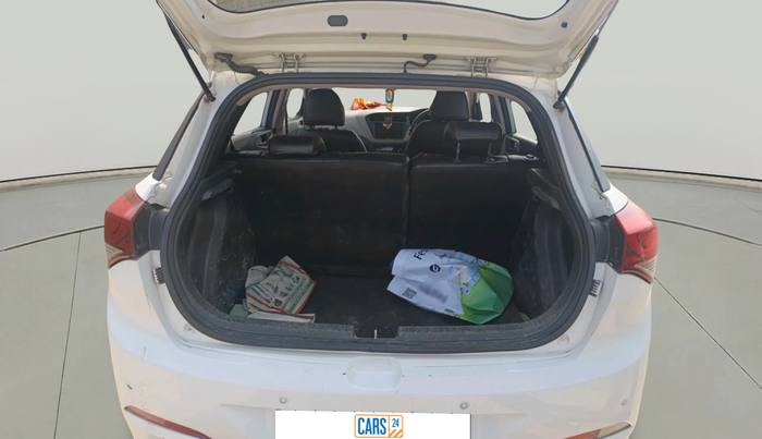 2015 Hyundai Elite i20 ASTA 1.4 CRDI, Diesel, Manual, 1,74,134 km, exterior