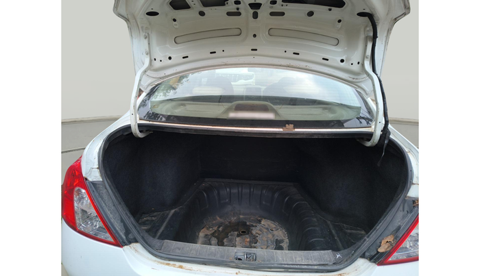 2013 Nissan Sunny XV DIESEL, Diesel, Manual, 1,19,599 km, exterior